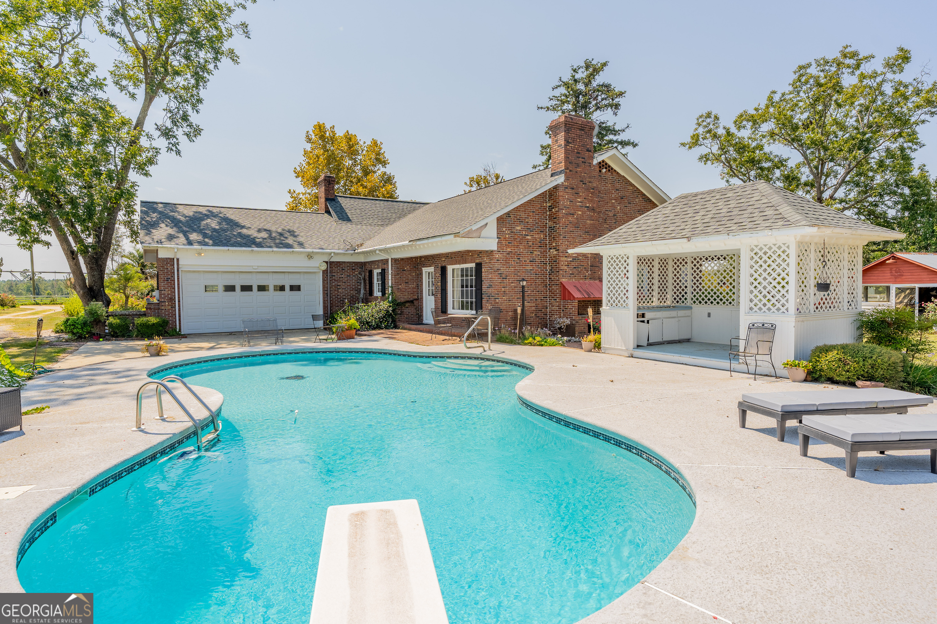 1671 Warren Carter Road Douglas GA 31533