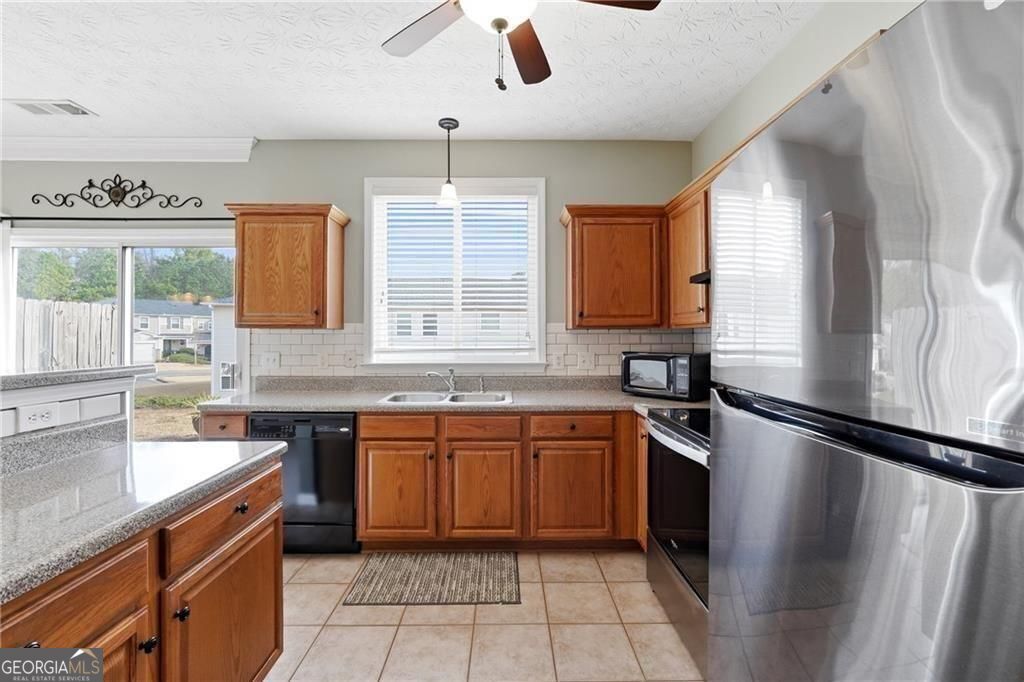 332 Oak Leaf Place Acworth GA 30102