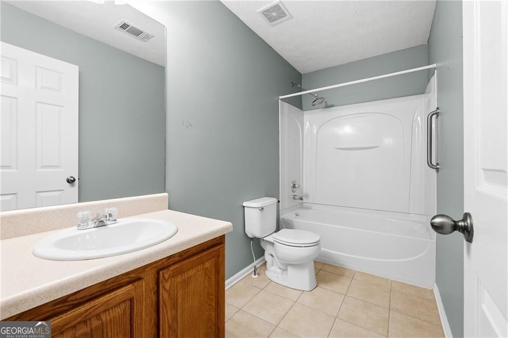 332 Oak Leaf Place Acworth GA 30102