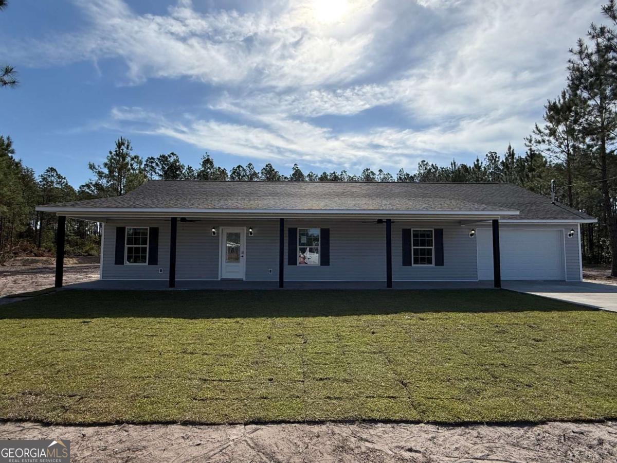 121 Hawks Place Waynesville GA 31566