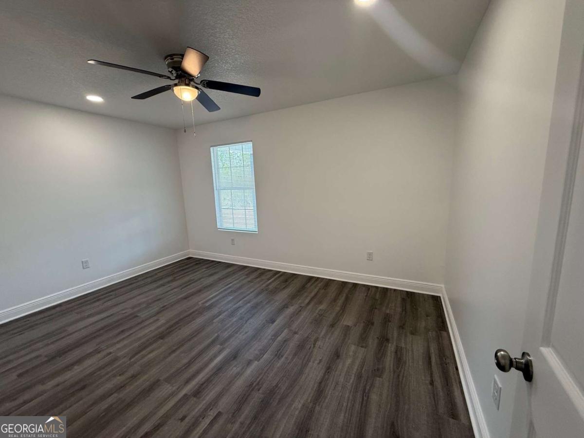 121 Hawks Place Waynesville GA 31566