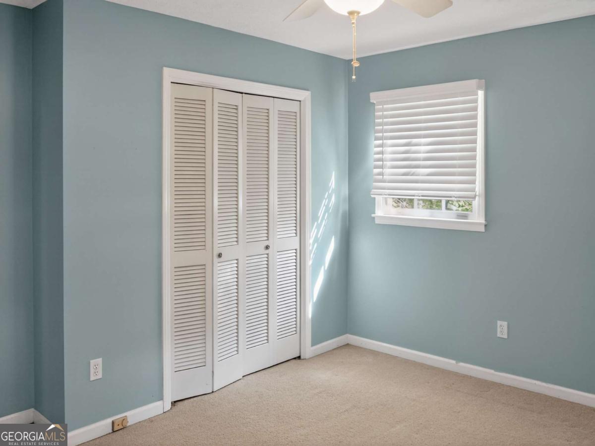 1912 King Arthurs Court Marietta GA 30062