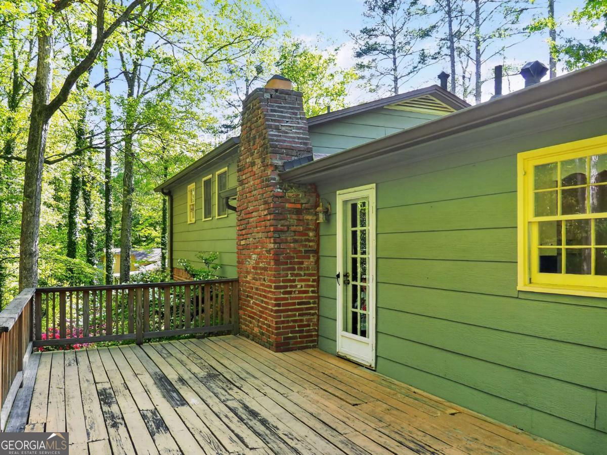 1912 King Arthurs Court Marietta GA 30062