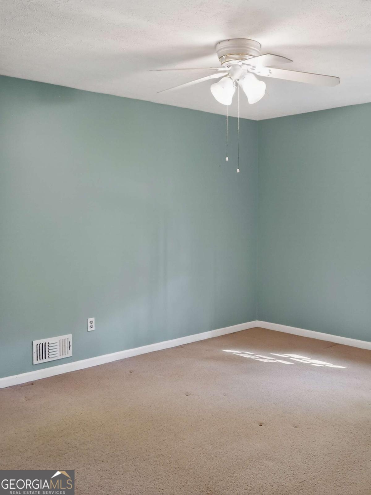 1912 King Arthurs Court Marietta GA 30062