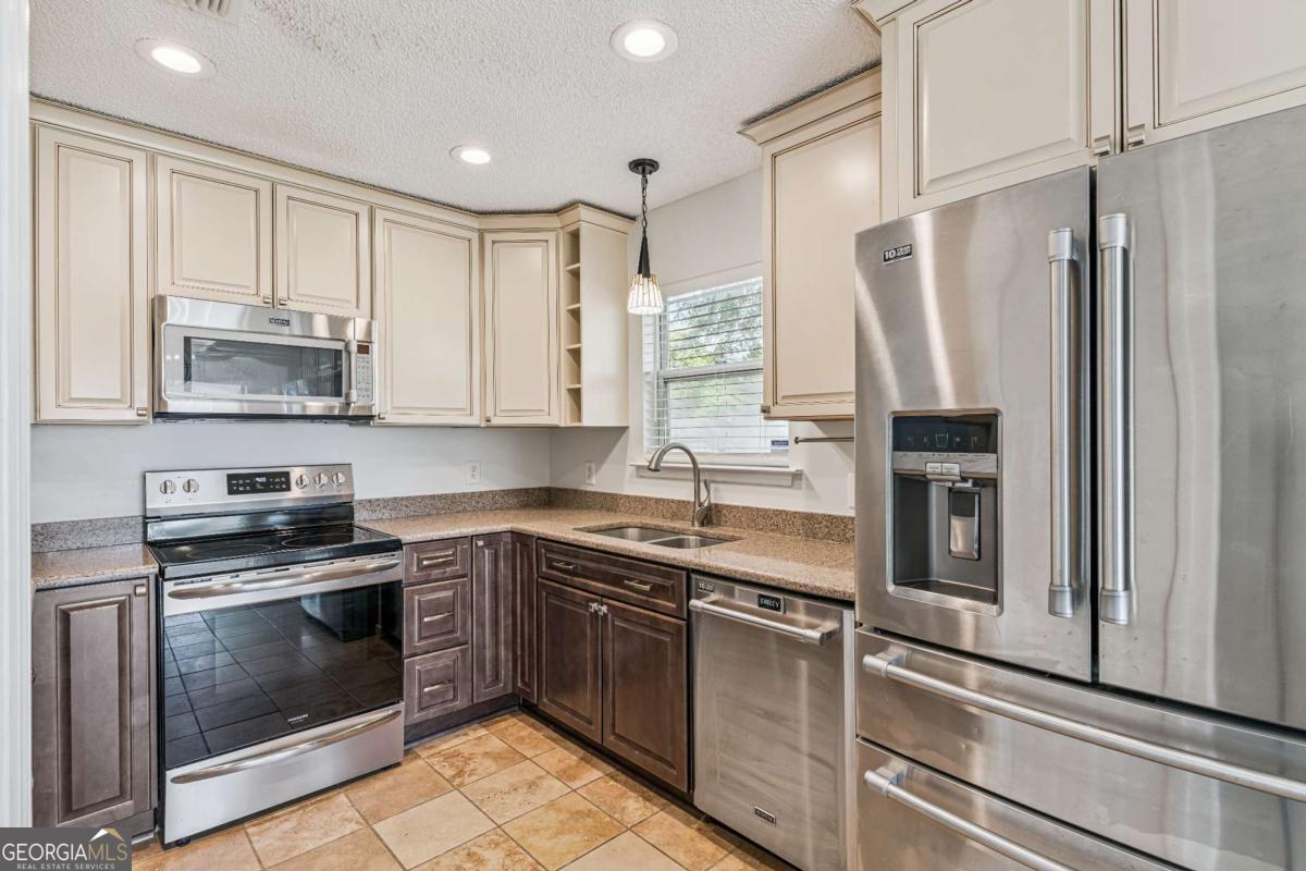 195 Windsor Circle Woodbine GA 31569