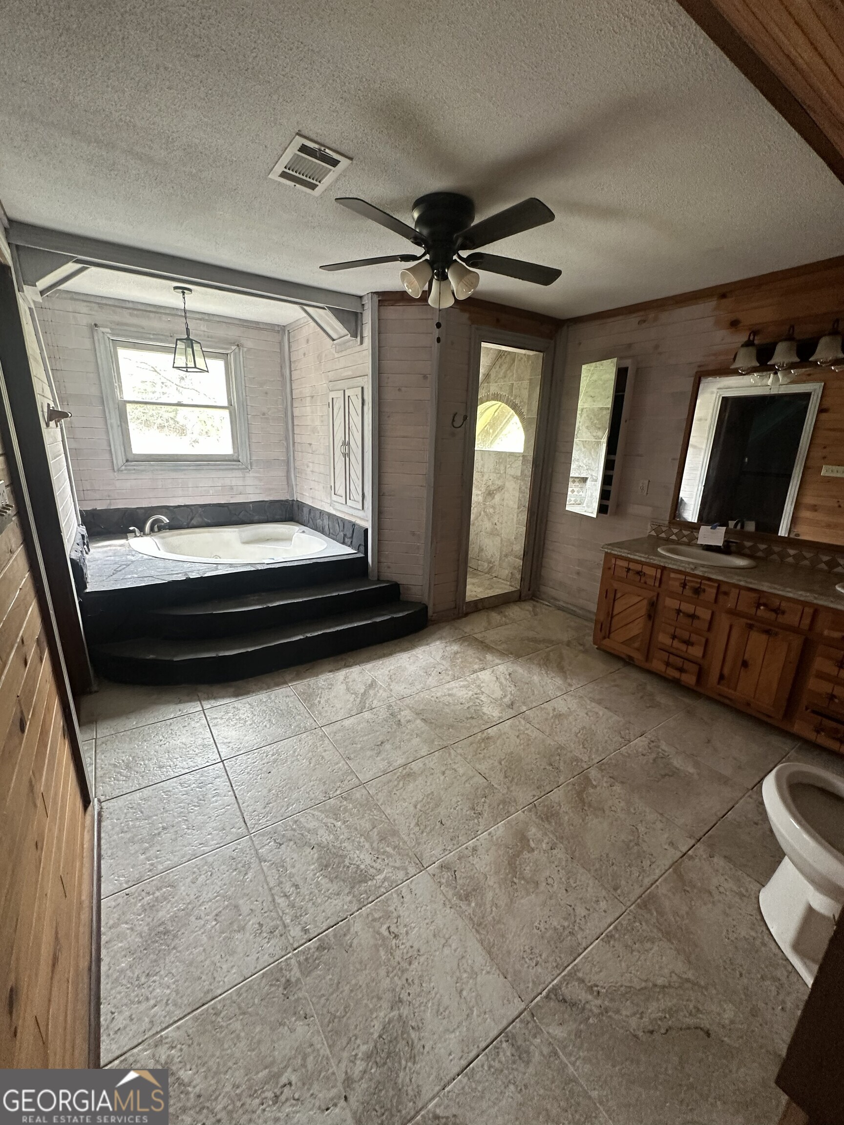 24 Alexander Road Grantville GA 30220