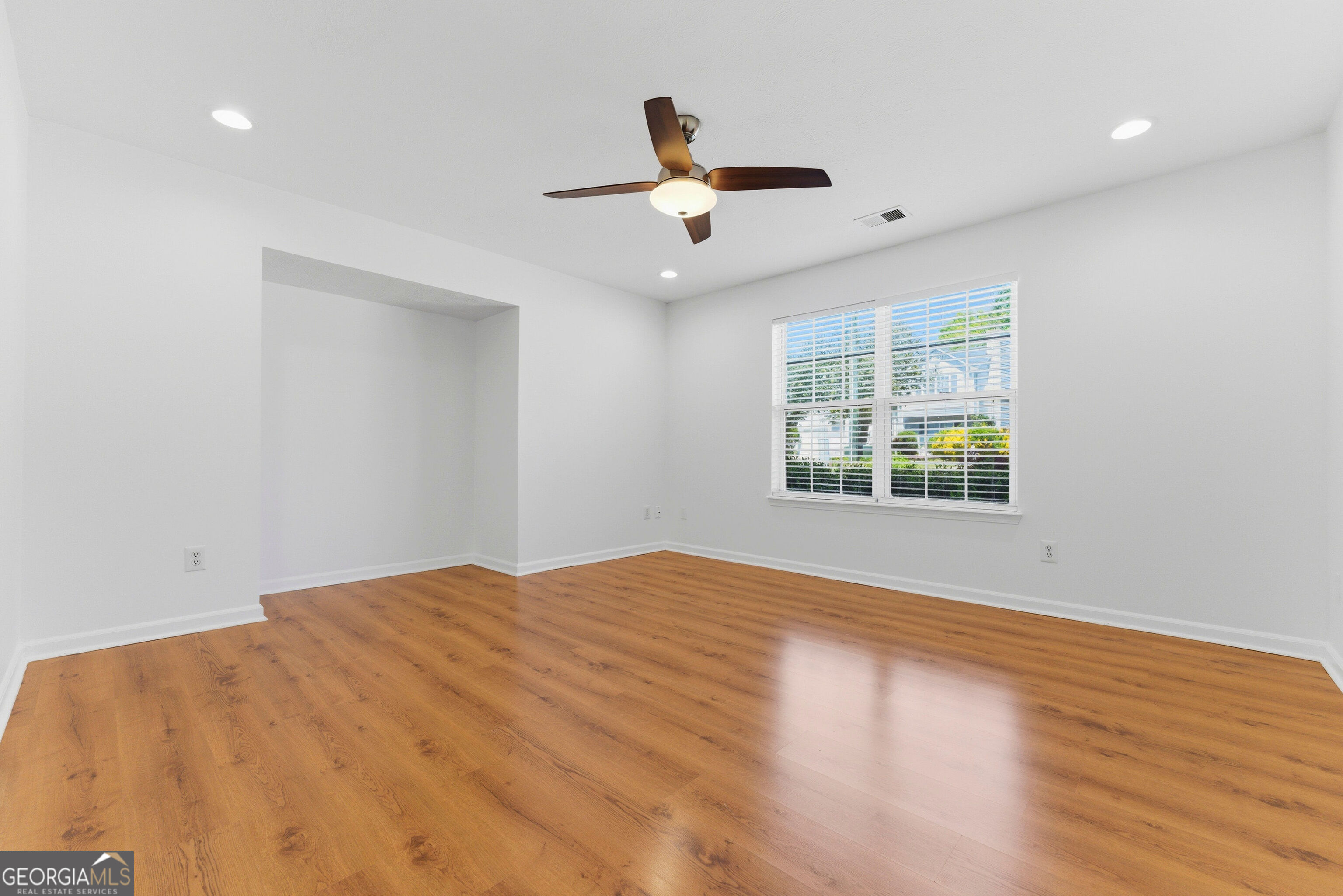 2604 Lake Park Bend Acworth GA 30101