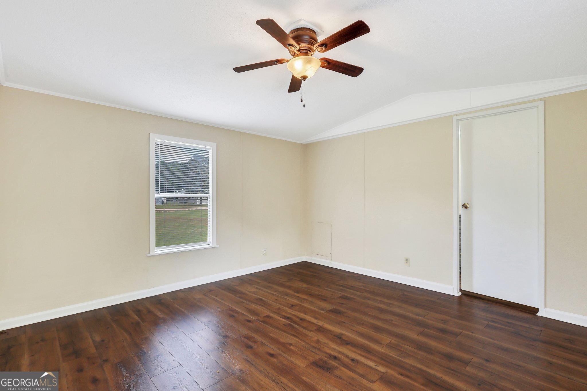 140 Cathy Road NE Ludowici GA 31316
