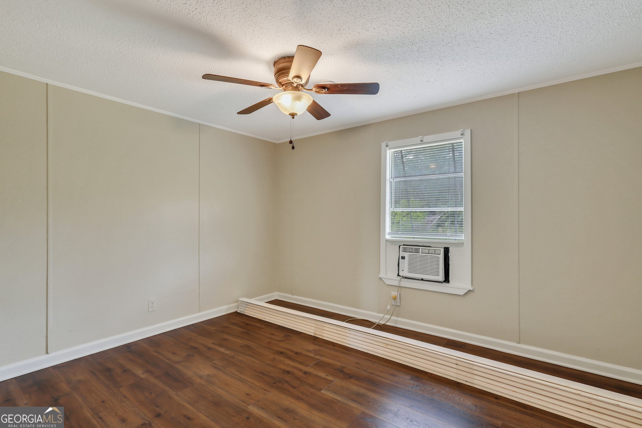 140 Cathy Road NE Ludowici GA 31316