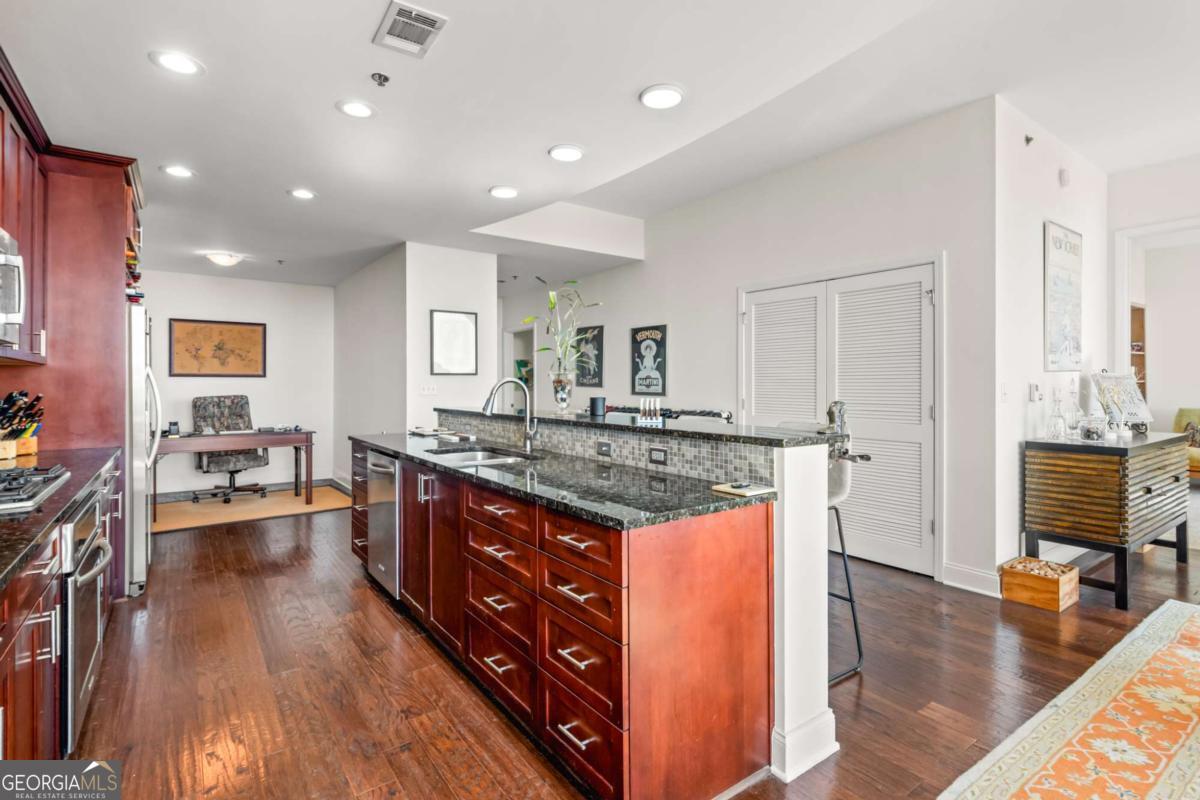 270 17th Street NW Atlanta GA 30363