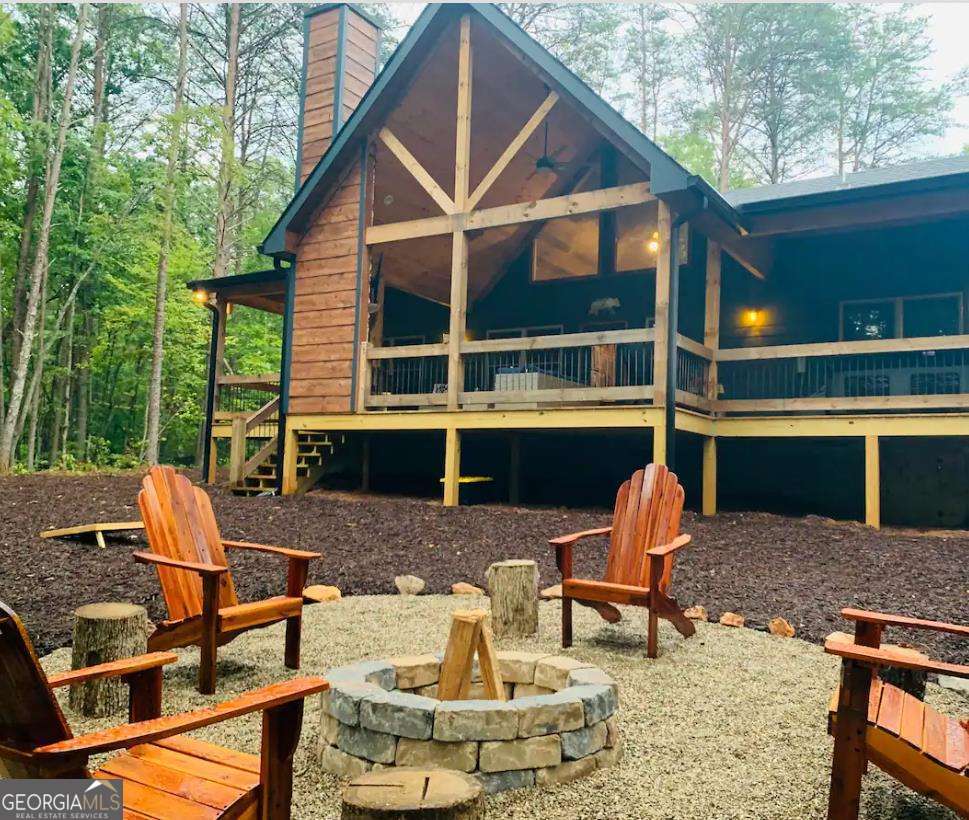 1134 Lees Ride Mccaysville GA 30555