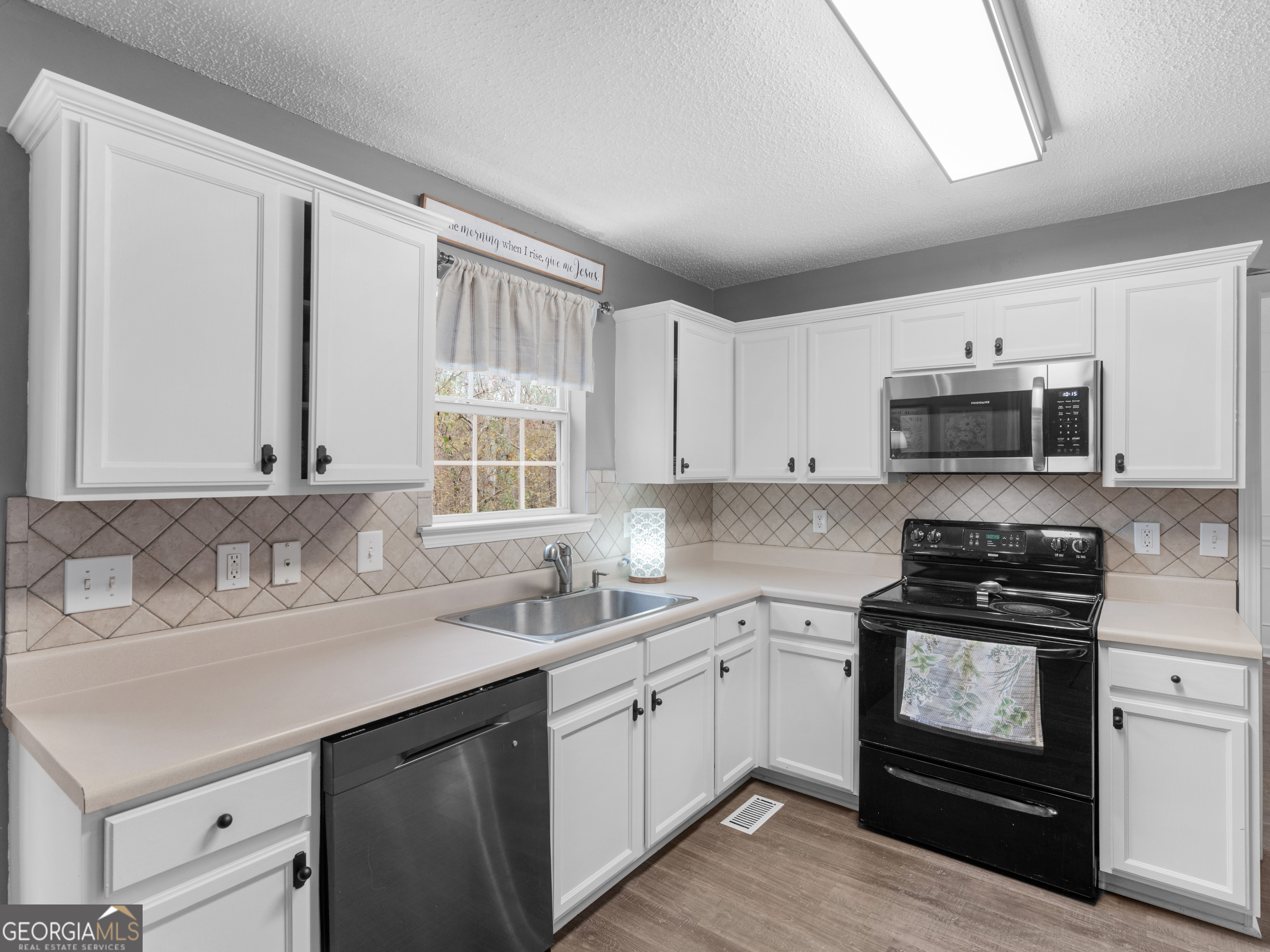 527 Gallantry Trail Mcdonough GA 30252