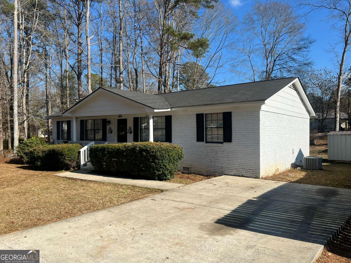 121 Westchester Drive Barnesville GA 30204