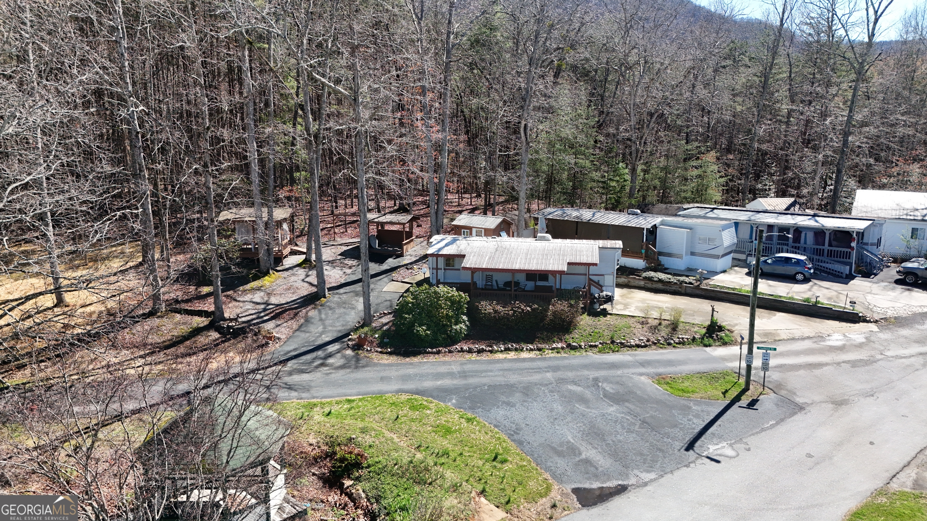 331 Holiday Loop Cleveland GA 30528