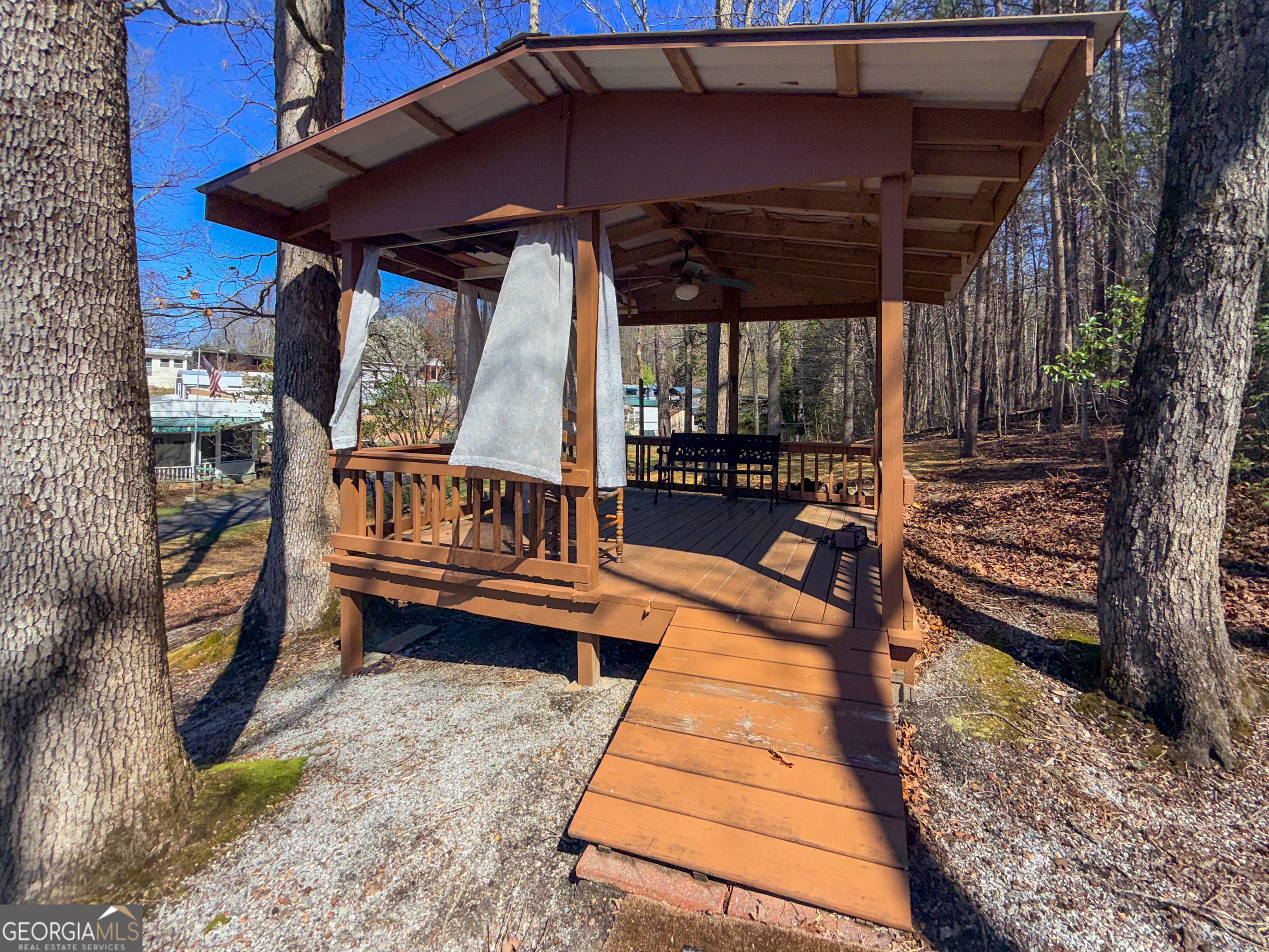 331 Holiday Loop Cleveland GA 30528
