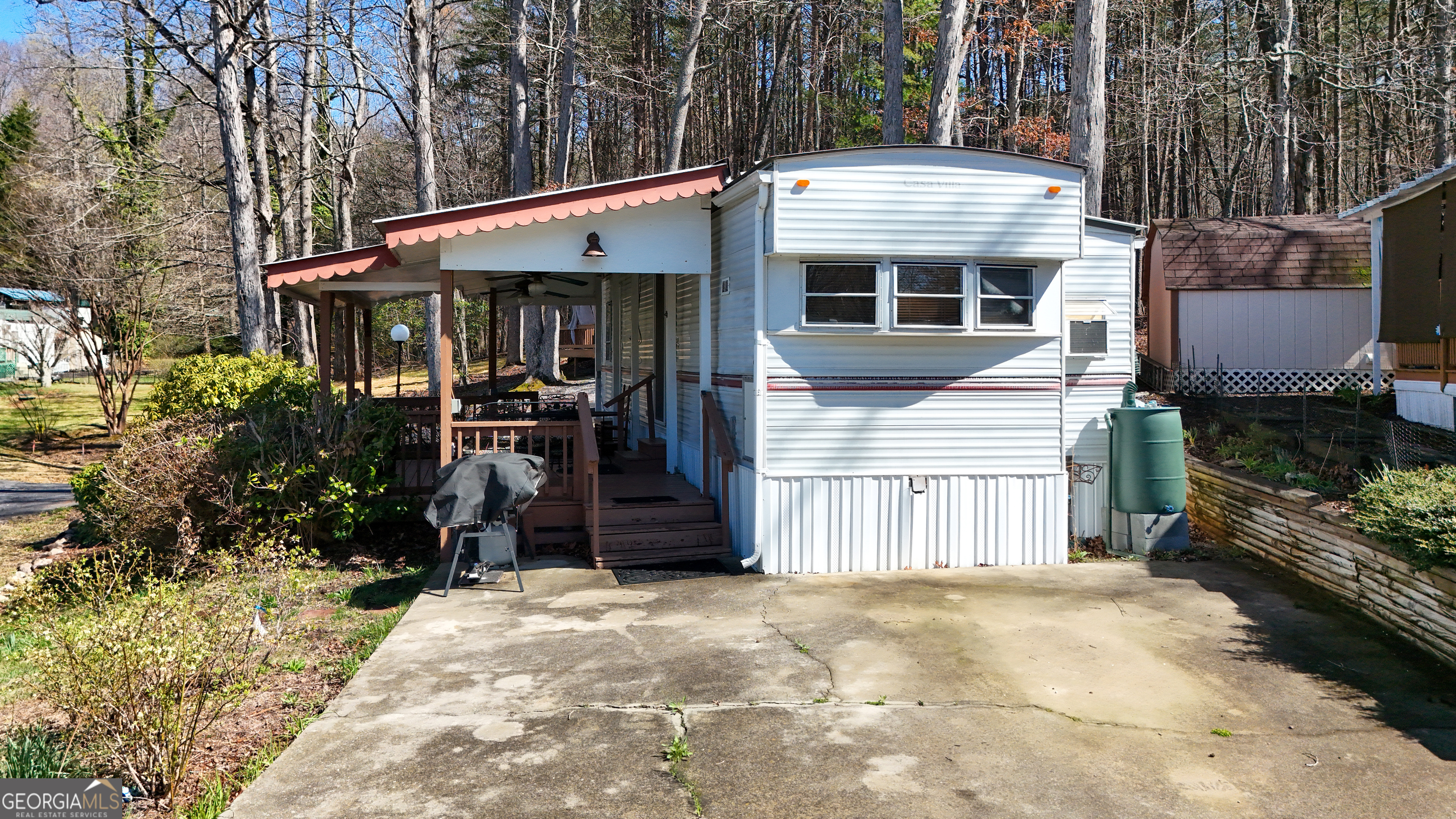 331 Holiday Loop Cleveland GA 30528