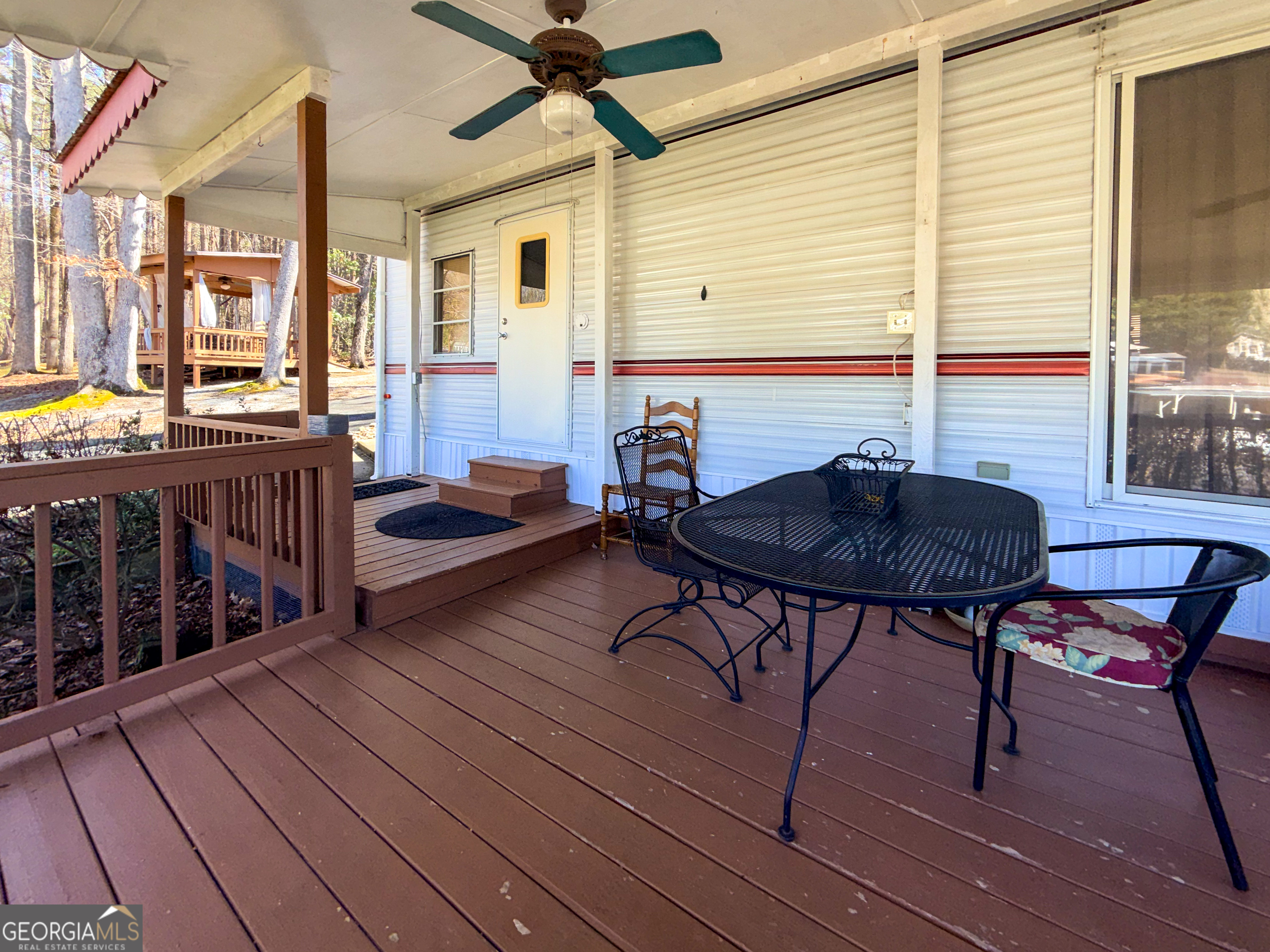 331 Holiday Loop Cleveland GA 30528