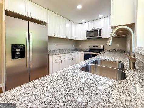16 Veras Drive Cleveland GA 30528