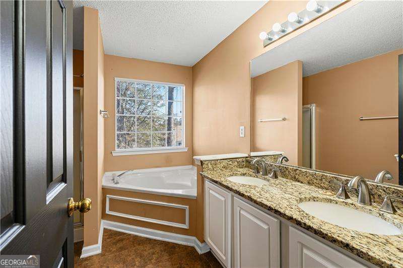 3550 Willow Tree Trace Decatur GA 30034