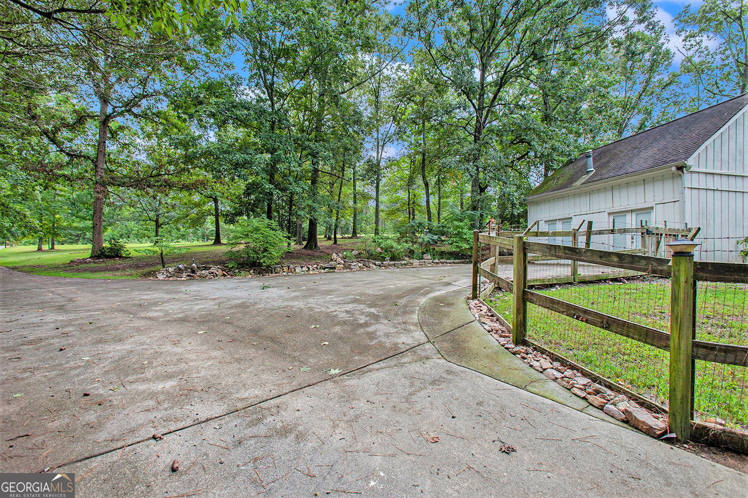 2841 Upper Sweetwater Trail SE White GA 30184