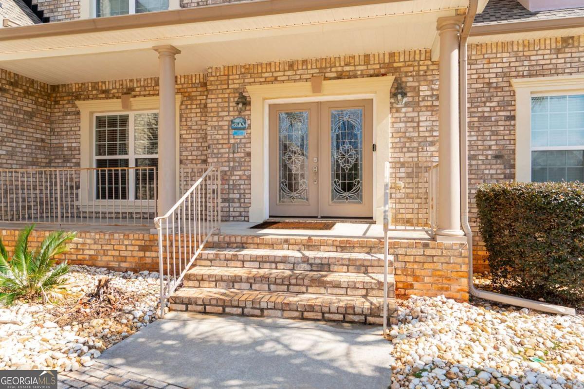 1227 Castle Point Court SW Conyers GA 30094