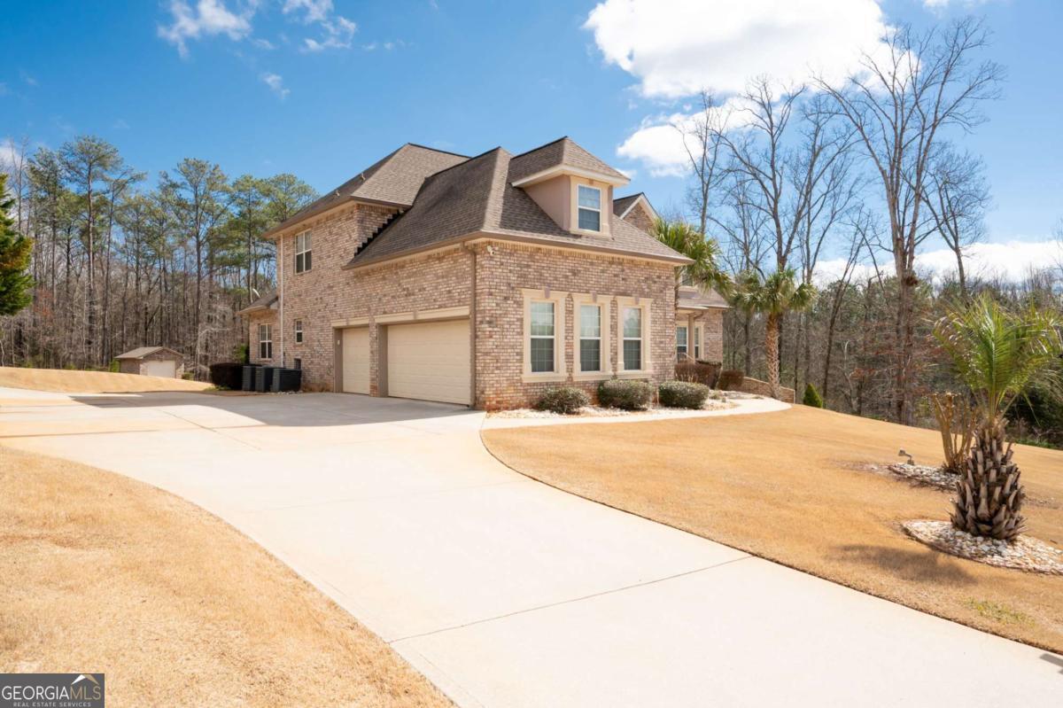 1227 Castle Point Court SW Conyers GA 30094