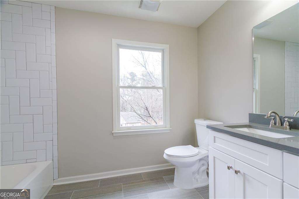 1565 Summerset Drive Atlanta GA 30338