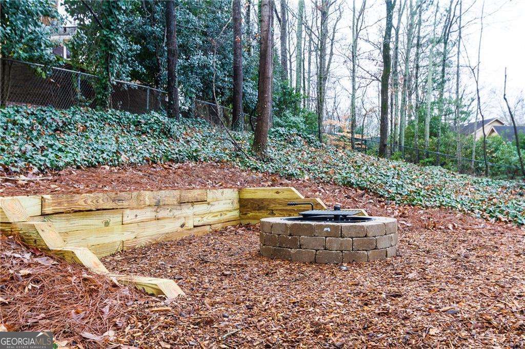 1565 Summerset Drive Atlanta GA 30338