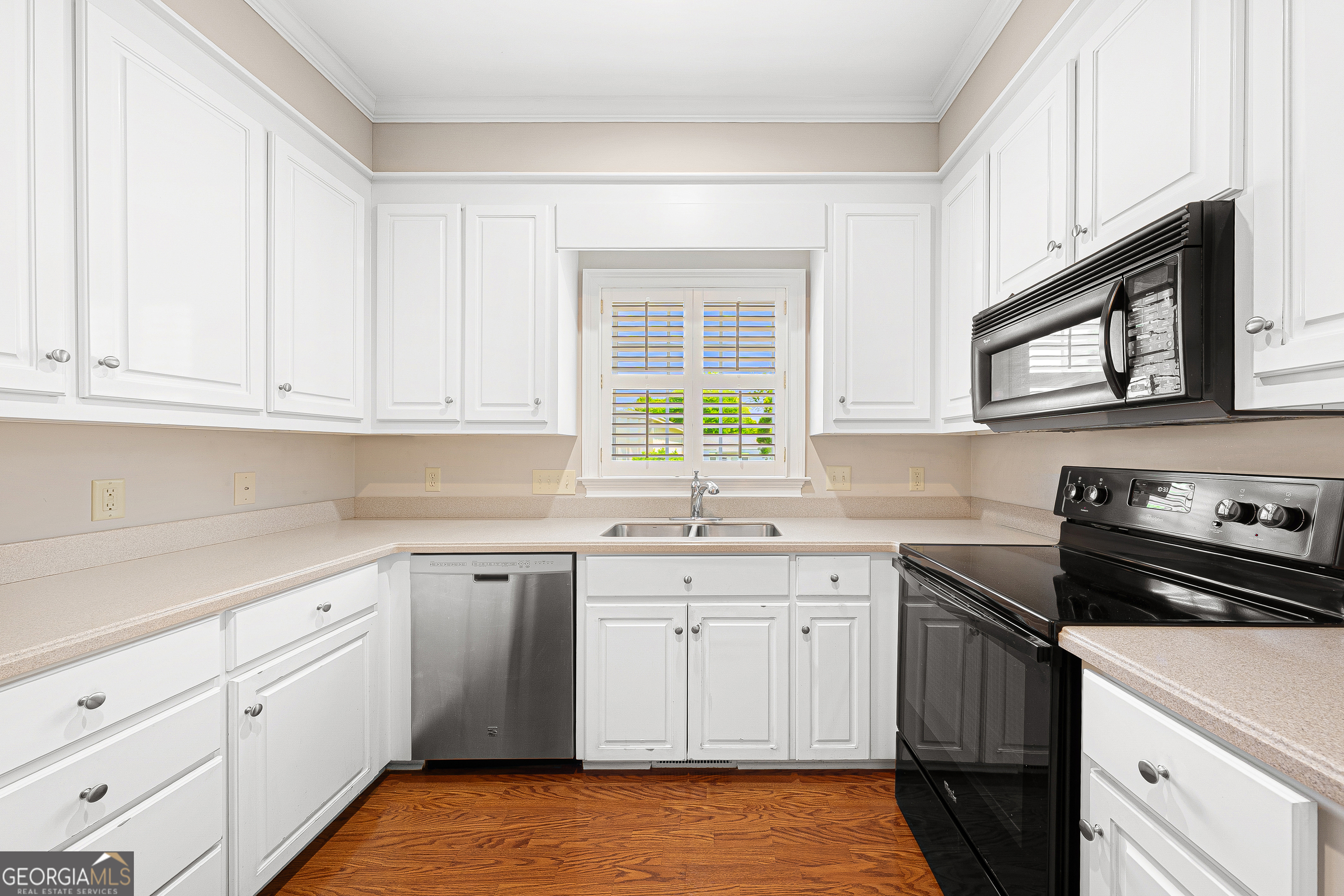 41 Somerset Court Hartwell GA 30643