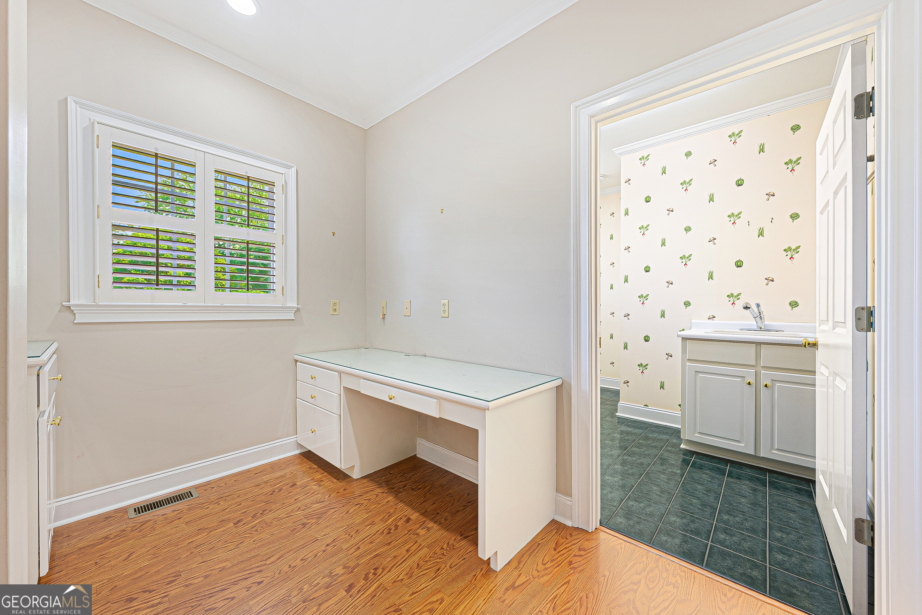 41 Somerset Court Hartwell GA 30643