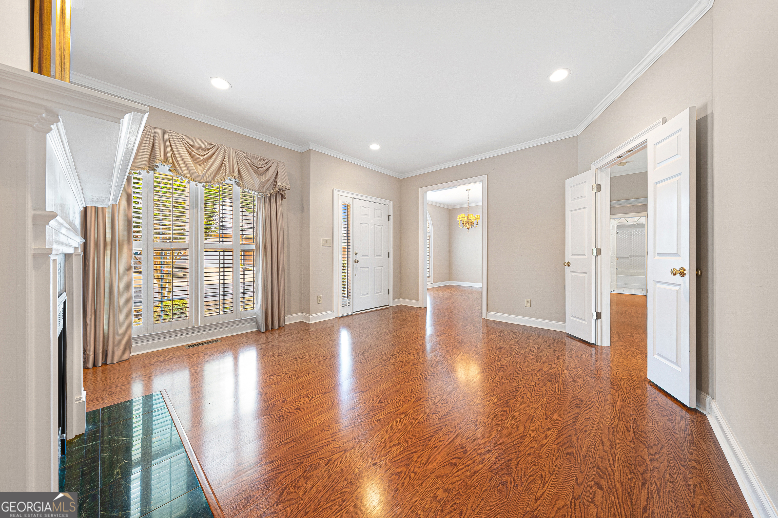 41 Somerset Court Hartwell GA 30643