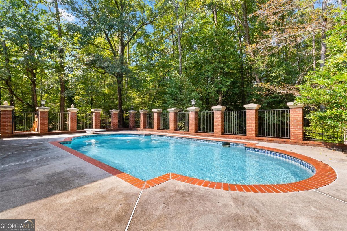 1670 Riverside Road Roswell GA 30076