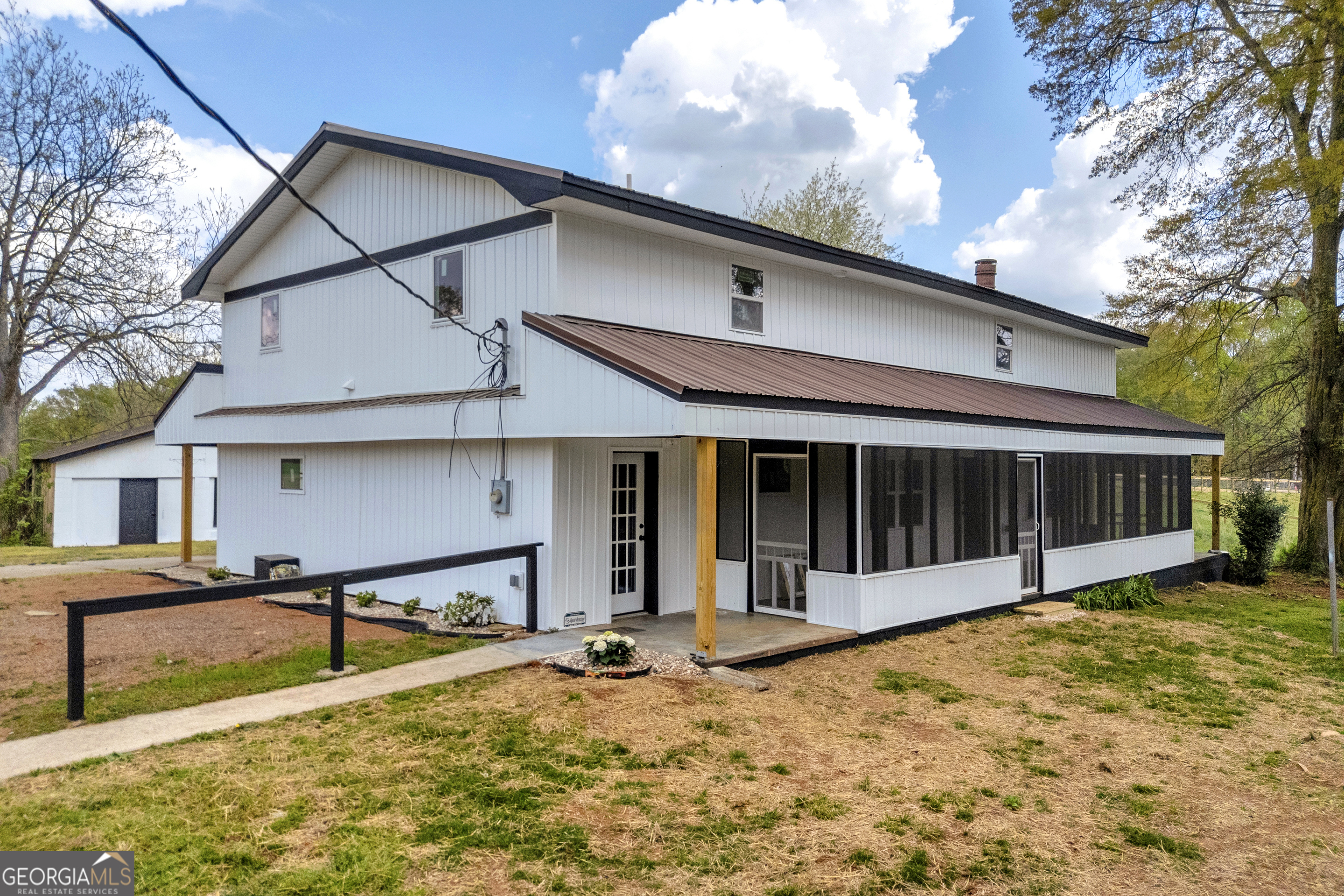 8606 Holly Springs Road Maysville GA 30558