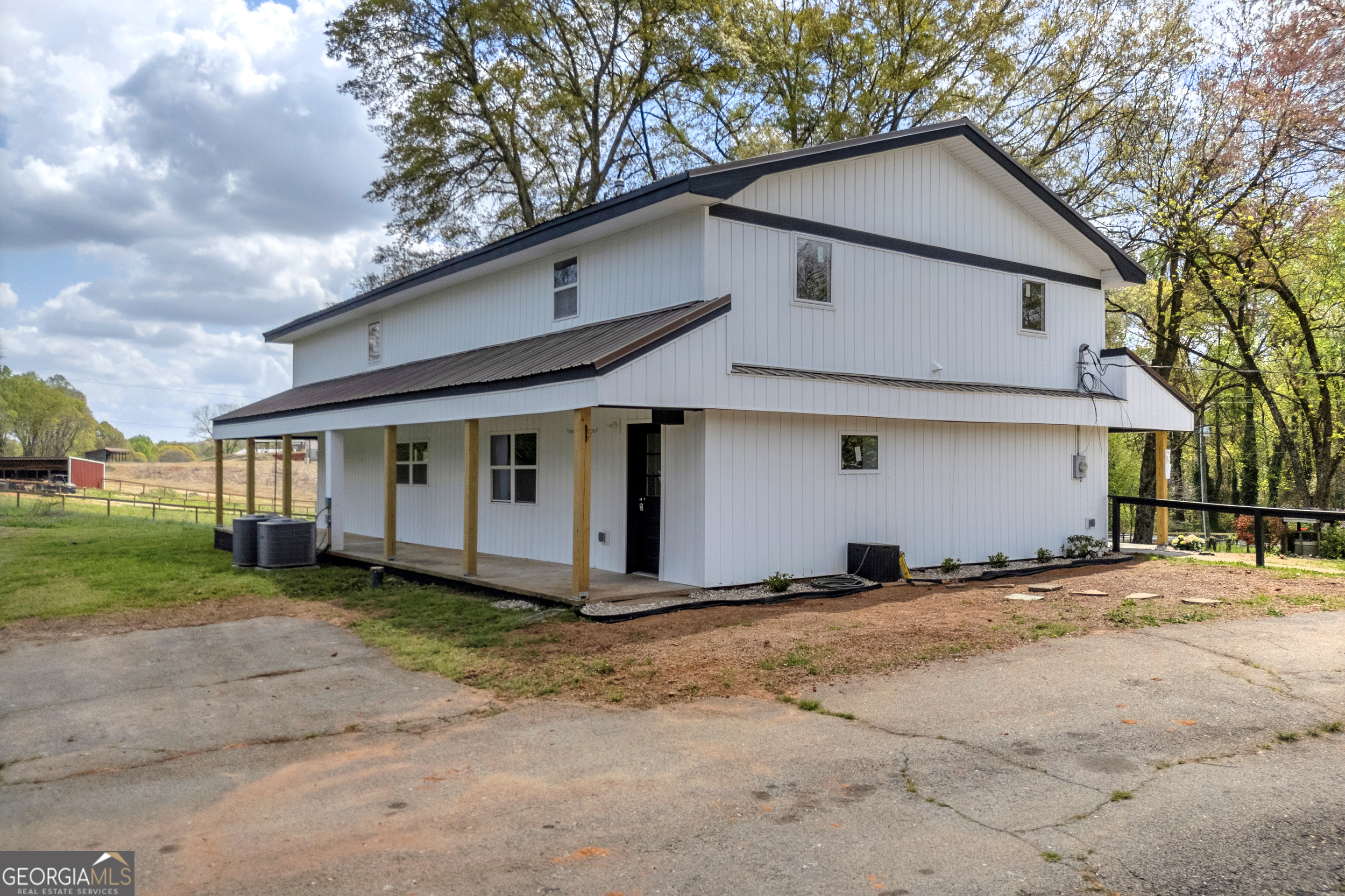 8606 Holly Springs Road Maysville GA 30558