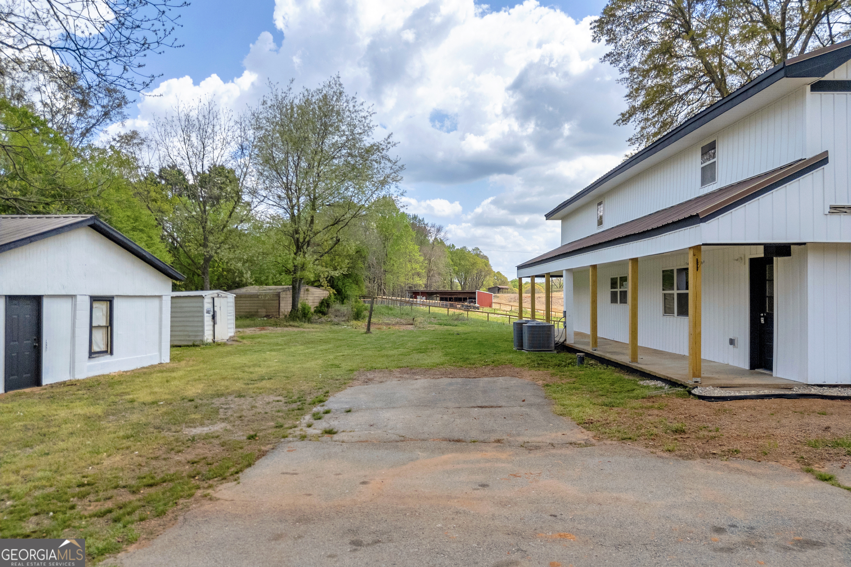 8606 Holly Springs Road Maysville GA 30558