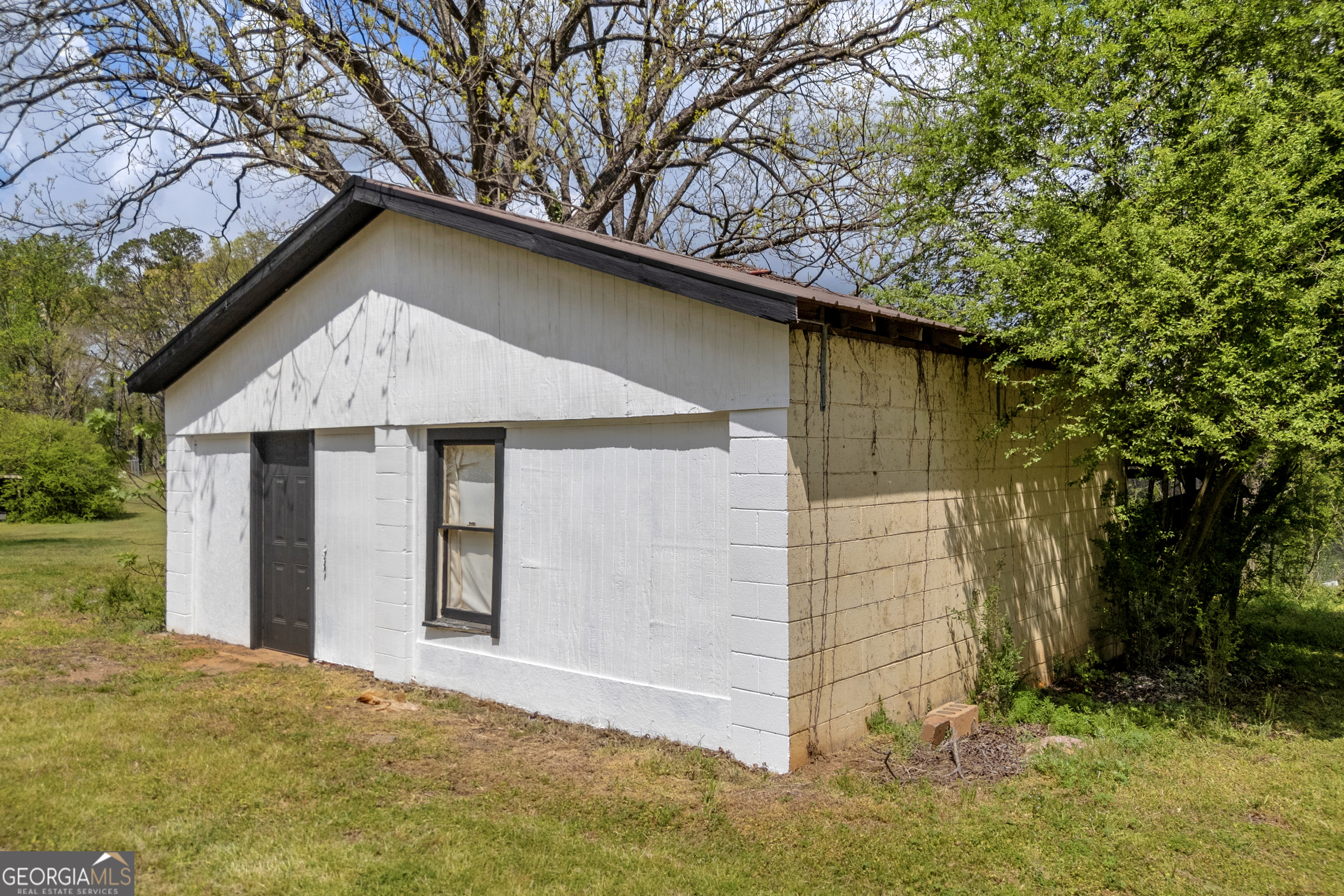 8606 Holly Springs Road Maysville GA 30558