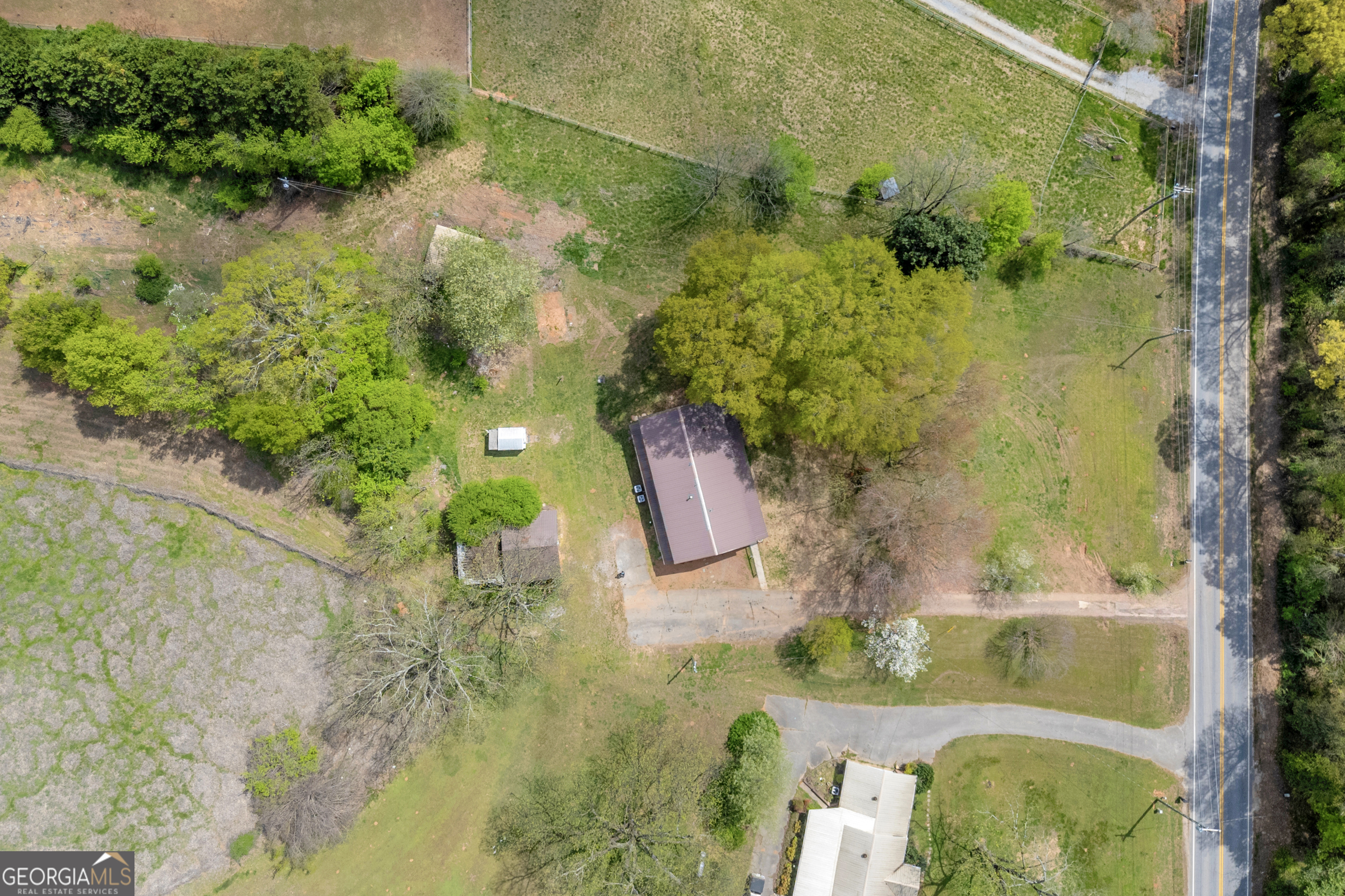 8606 Holly Springs Road Maysville GA 30558