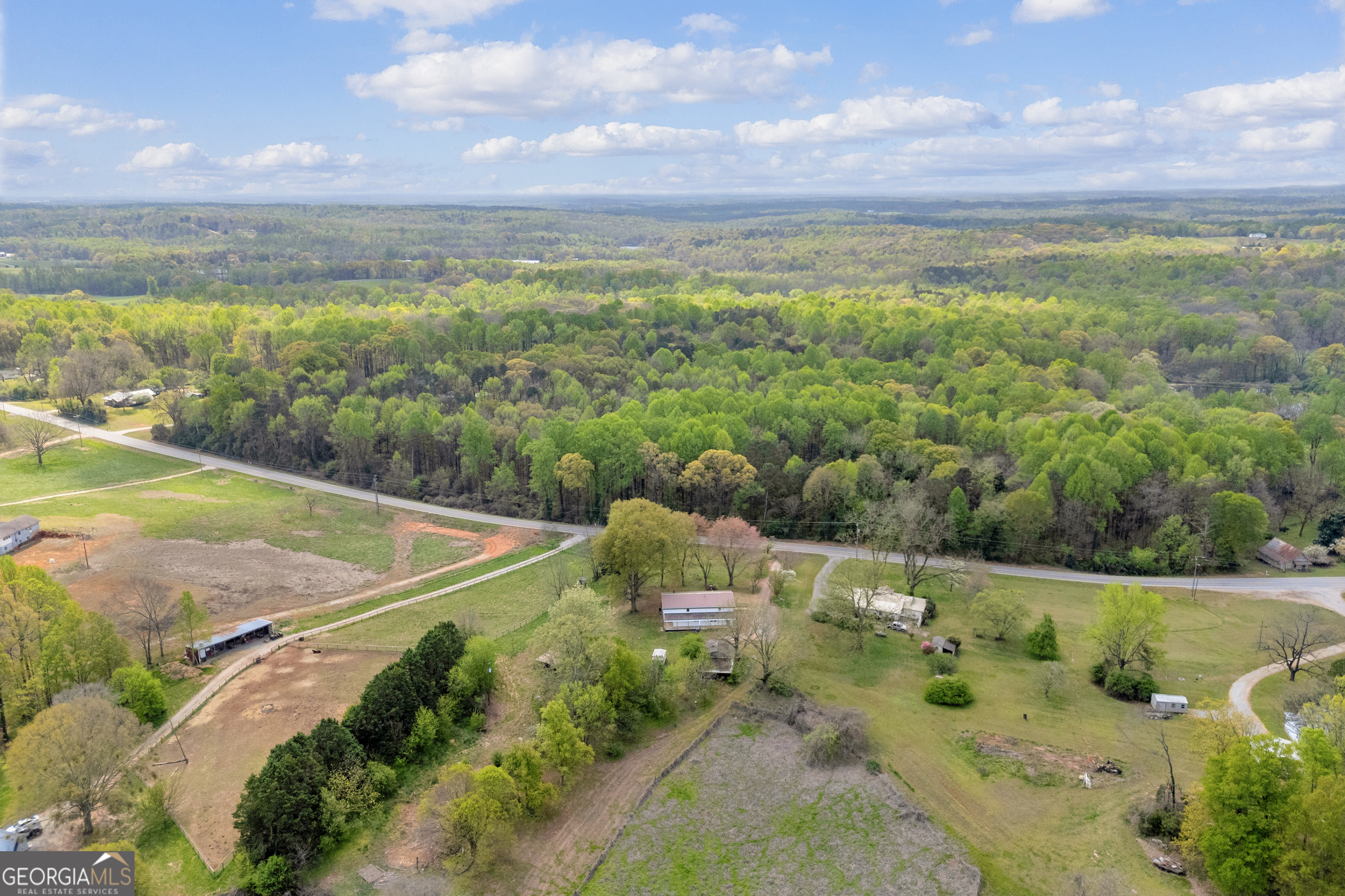 8606 Holly Springs Road Maysville GA 30558