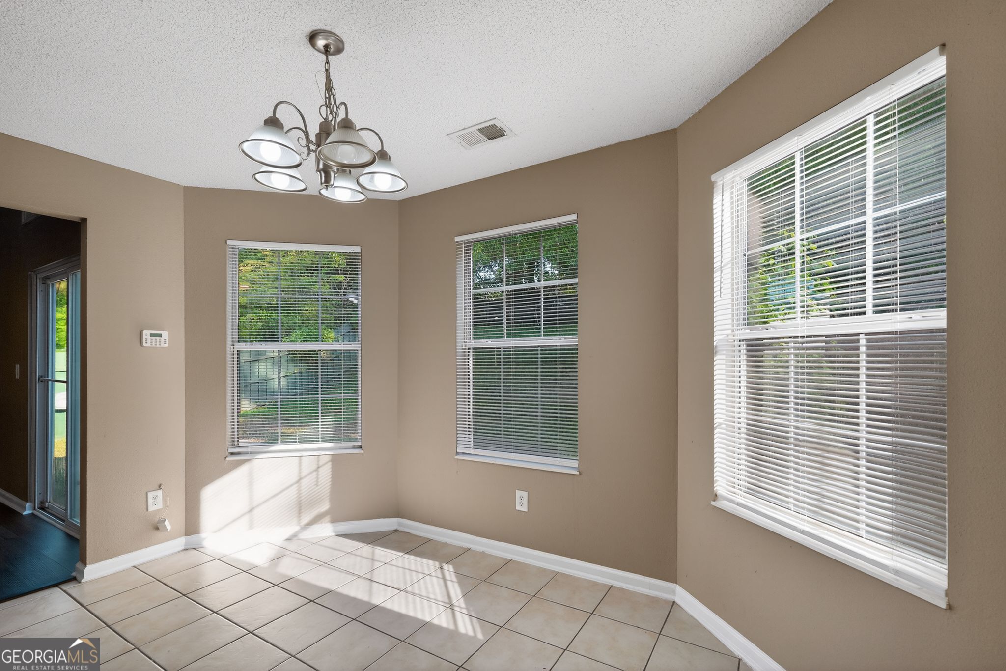 6343 Klondike River Road Lithonia GA 30038
