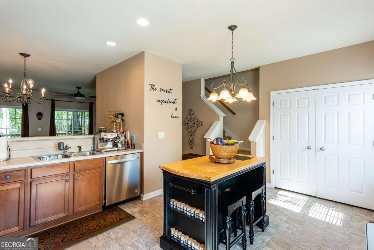 2799 Keystone Avenue Lithonia GA 30058