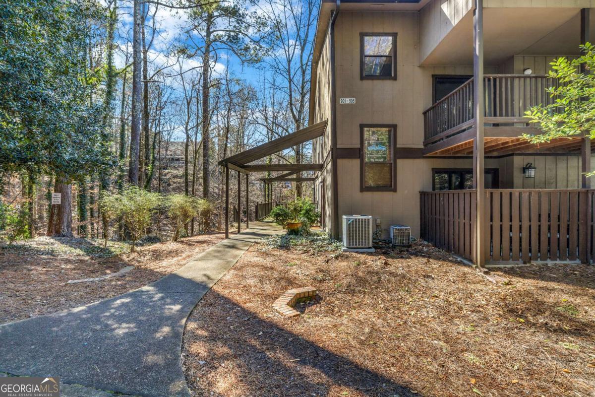 901 River Run Drive Atlanta GA 30350