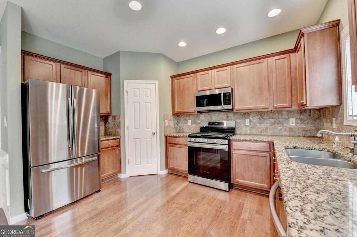 2712 Beynon Lane Suwanee GA 30024
