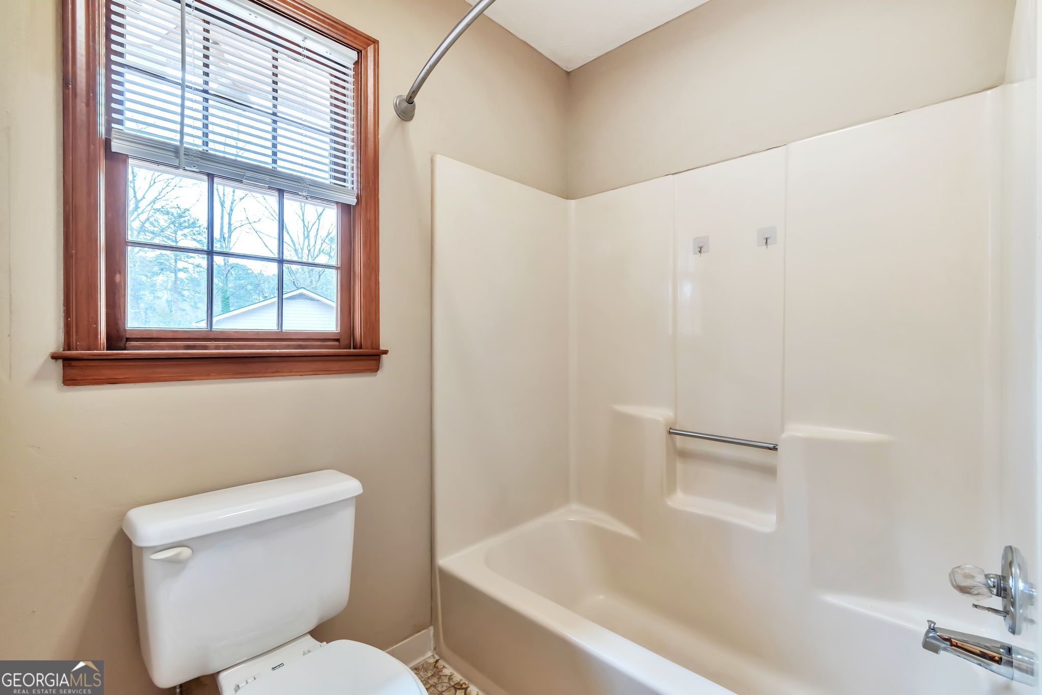 1306 Arlene Court SW Lilburn GA 30047