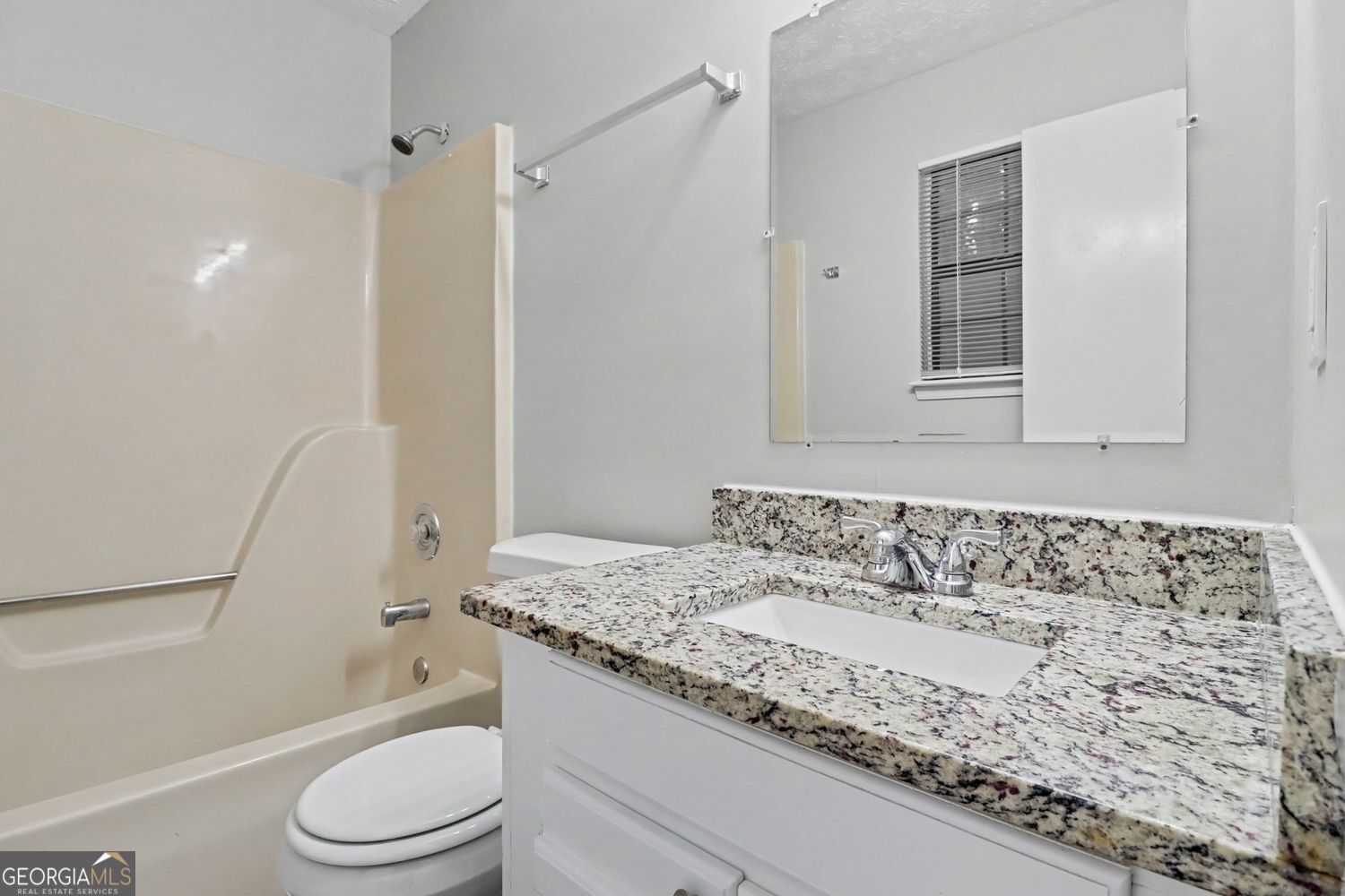 5487 Hall Circle Union City GA 30291