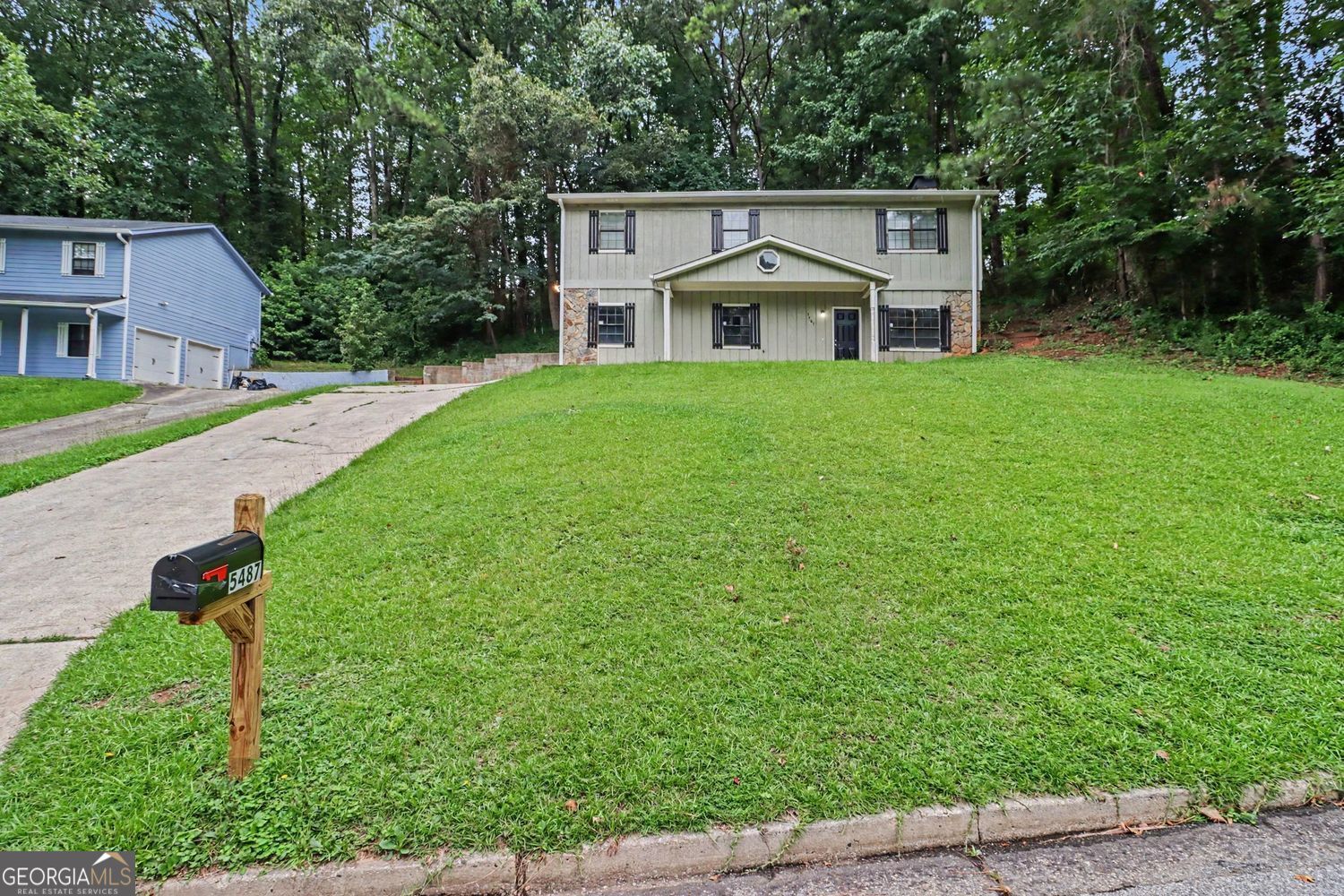5487 Hall Circle Union City GA 30291