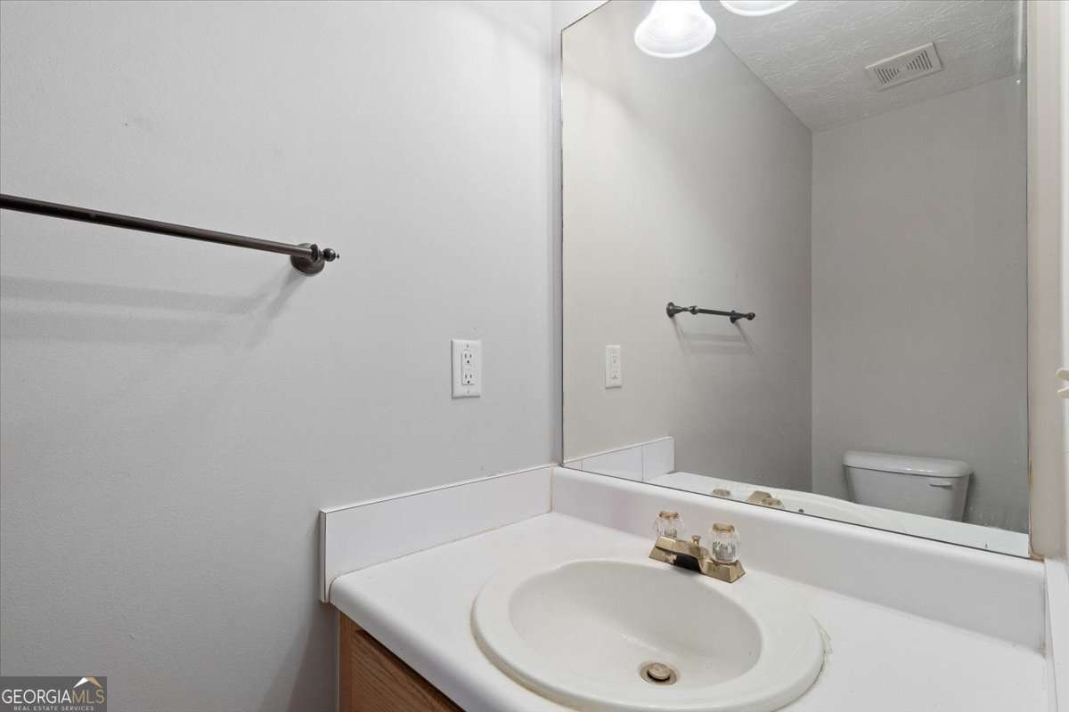 2628 Essex Court Conyers GA 30013