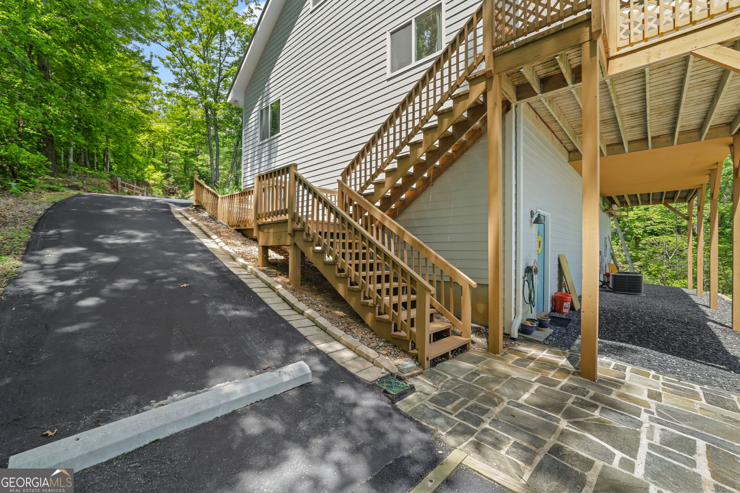 557 Walnut Grove Lane Tiger GA 30576