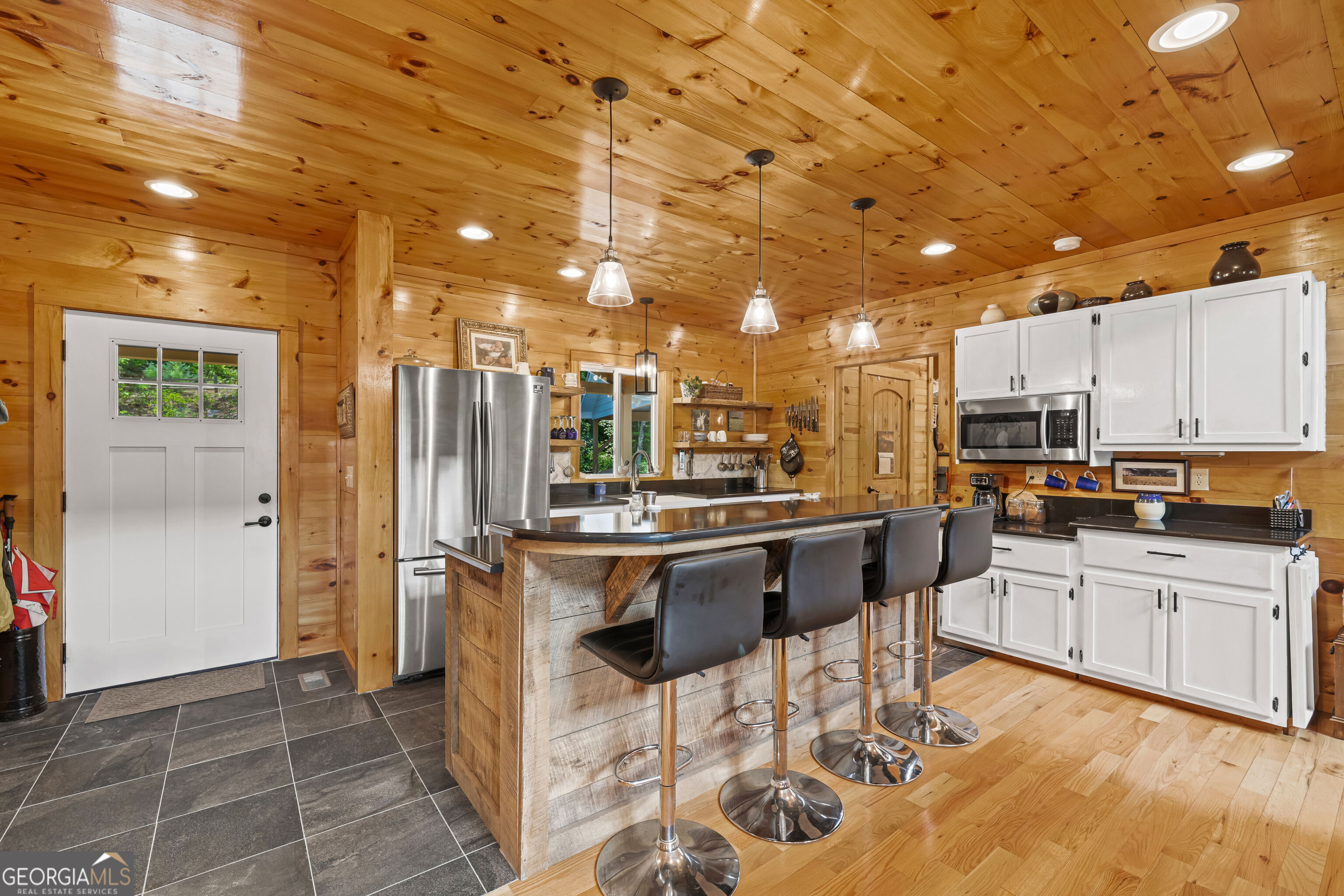 557 Walnut Grove Lane Tiger GA 30576