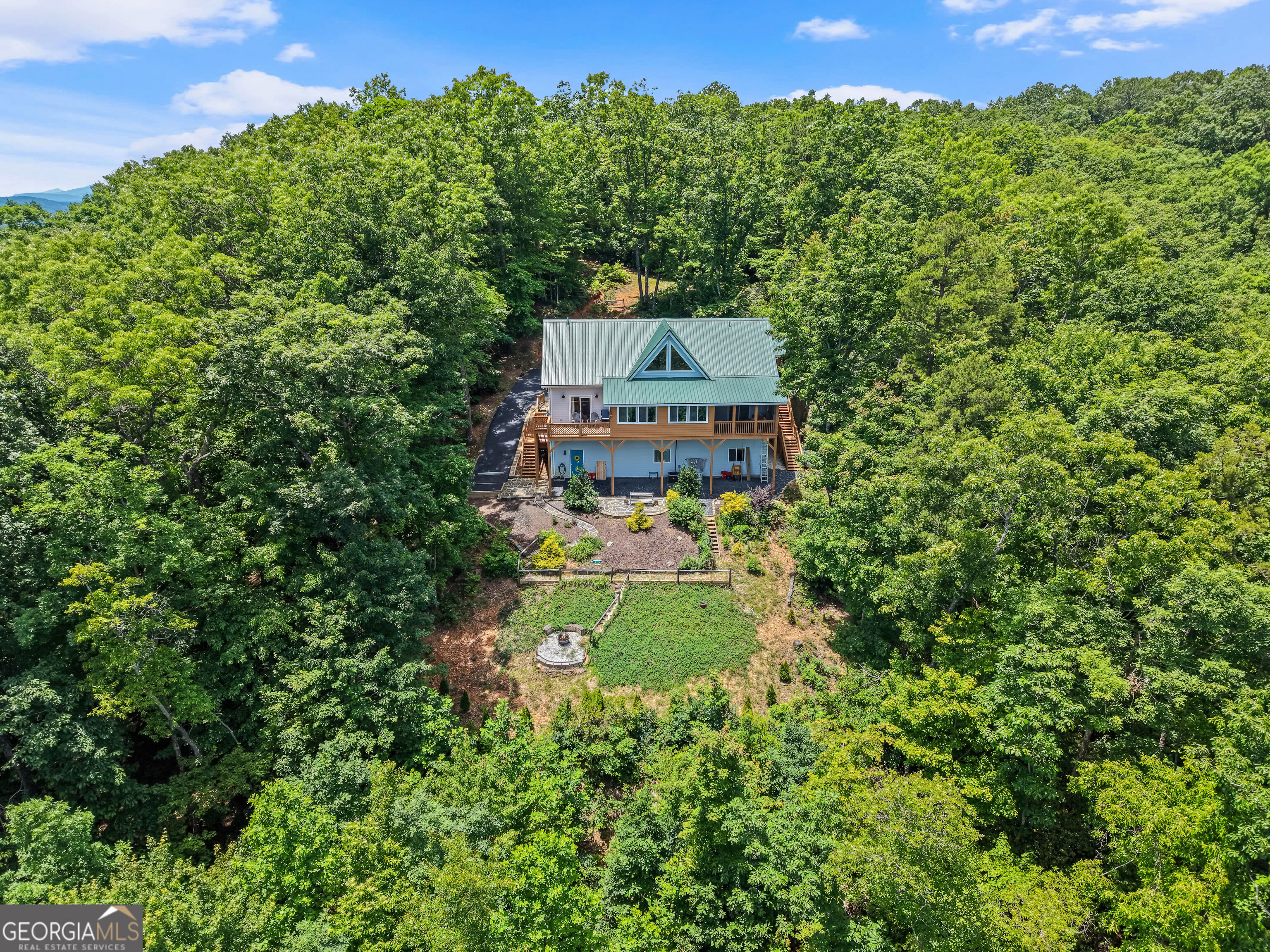 557 Walnut Grove Lane Tiger GA 30576