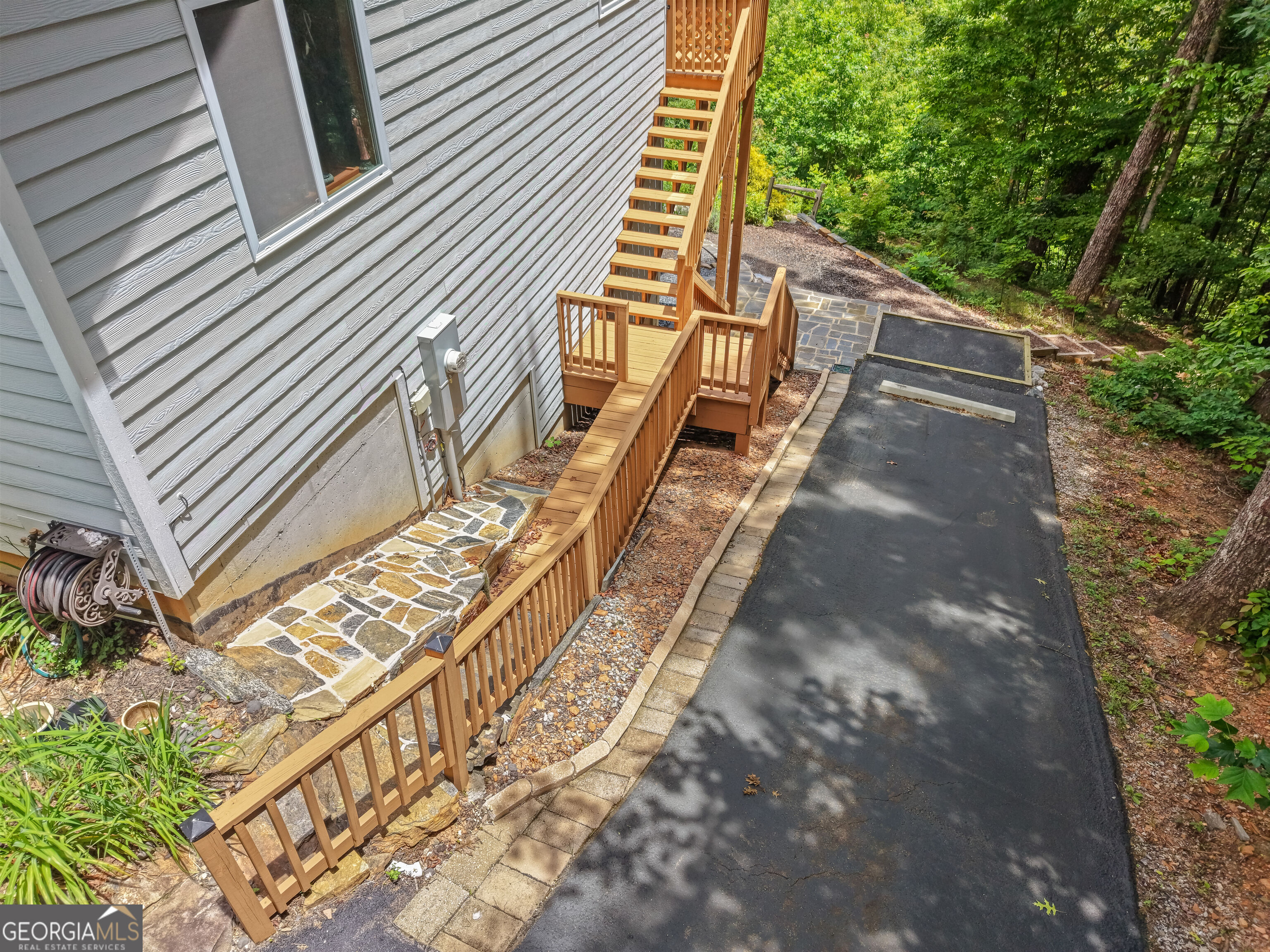 557 Walnut Grove Lane Tiger GA 30576
